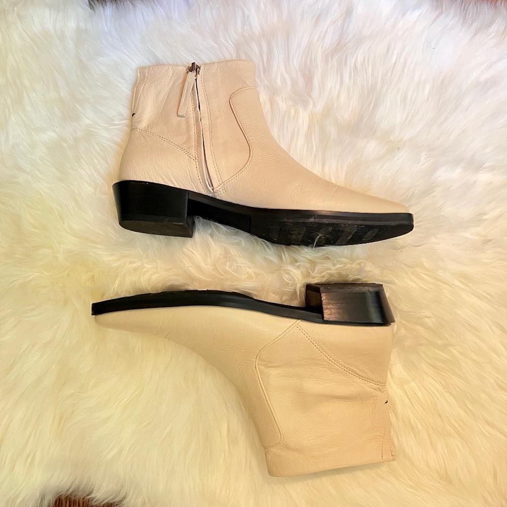 Franco Sarto A-Yeni Cream Leather Ankle Boot Size 7.5